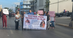 Bloquean Avenida Hidalgo para exigir justicia para Gabriela y su hija