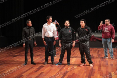 BRINDA GOBIERNO MUNICIPAL CLASES DE DANZA GRATUITA A J&Oacute;VENES NEOLAREDENSES