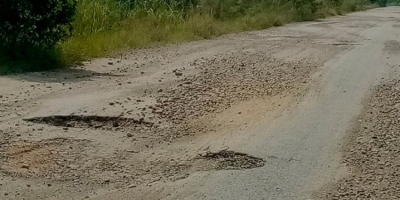 Destrozados caminos rurales