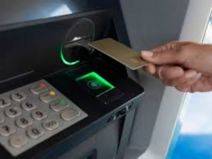 Por esta raz&oacute;n no debes tirar los recibos que da el cajero autom&aacute;tico