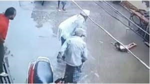 Un abuelito salva a ni&ntilde;a de morir electrocutada en plena v&iacute;a p&uacute;blica