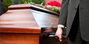 Suspenden funeral porque el fallecido ‘se movía’ en el ataúd
