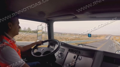 Buscan traer operadores de tracto cami&oacute;n for&aacute;neos ante d&eacute;ficit en Nuevo Laredo