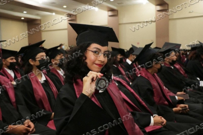GRAD&Uacute;AN ALUMNOS DE LA PREPARATORIA MUNICIPAL &ldquo;ELENA PONIATOWSKA&rdquo;