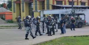 Mot&iacute;n en penal de Tabasco deja tres reos muertos