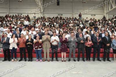 DESTACAN ESTUDIANTES NEOLAREDENSES APORTACI&Oacute;N DE INFLUENCERS EN FORO JUVENTUDES 2023