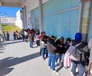 Largas filas en el &uacute;ltimo d&iacute;a para tramitar credencial para votar