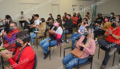 APOYA MUNICIPIO CON TALLER A EMPRENDEDORES PARA SU CRECIMIENTO