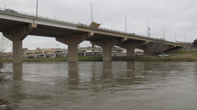 VIDEO Incrementa a cerca de 2 metros nivel del r&iacute;o Bravo en Nuevo Laredo por trasvase