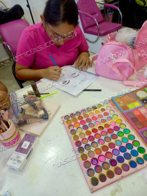 DIF NUEVO LAREDO INVITA A INSCRIBIRSE AL CURSO DE BELLEZA DEL CEDIF 4