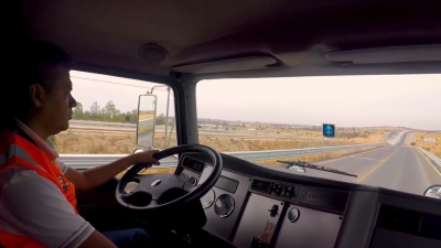 VIDEO D&eacute;ficit de operadores de tracto cami&oacute;n est&aacute; afectando al comercio internacional
