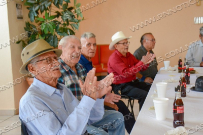 ABREN EN CASA CLUB DEL DIF  REGISTRO EN LA  BOLSA DE EMPLEO PARA ADULTOS  EMPACADORES
