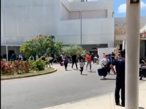 Reportan balacera en aeropuerto de Cancún