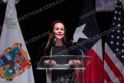 ENCABEZAN ALCALDESA CARMEN LILIA Y SECRETARIO DE SALUD ESTATAL VICENTE HERN&Aacute;NDEZ PRIMER CONGRESO M&Eacute;DICO BINACIONAL