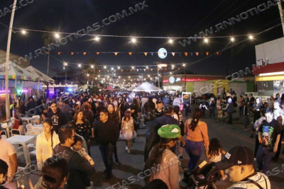 DISFRUTAN CIENTOS DE FAMILIAS CAMPECHANEADA EDICI&Oacute;N HALLOWEEN