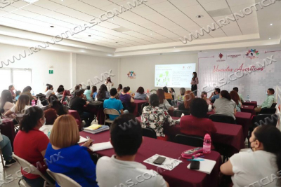 IMPARTEN A DOCENTES TALLER SOBRE AUTISMO EN ESTUDIANTES