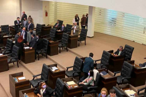 Tumban a Zertuche; gana el PAN presidencia del Congreso