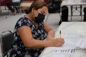 MANTIENE GOBIERNO MUNICIPAL HORARIO PARA FIRMA DE CONTRATOS DE LA BECA UNA NUEVA ERA