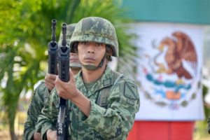 AMLO har&aacute; consulta ciudadana de si el Ej&eacute;rcito debe permanecer en las calles
