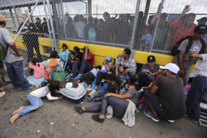 Detectaron a tres migrantes con paludismo