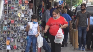 VIDEO Comercios mexicanos esperan baja en ventas una vez se abran los puentes internacionales
