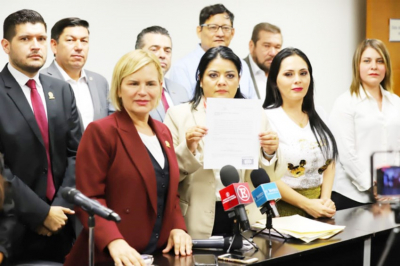 Regresan dos diputadas a la bancada de Morena