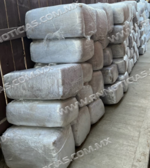 La cooperación policial cierra una casa de seguridad con narcóticos e indocumentados