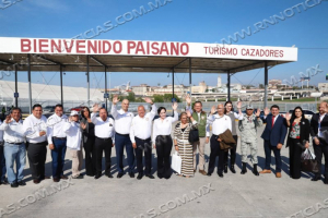 DAN BIENVENIDA A PAISANOS ALCALDESA Y AUTORIDADES FEDERALES; RECORREN PABELL&Oacute;N TUR&Iacute;STICO