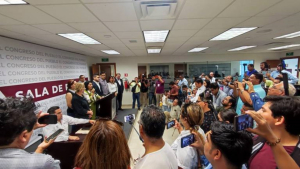 Inicia Fiscal&iacute;a investigaci&oacute;n por violencia en el Congreso