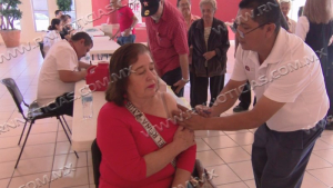 Dan arranca a campaña de vacunación contra influenza en adultos mayores