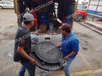 TRABAJA COMAPA EN EL CUIDADO DE LINEAS DE DRENAJE