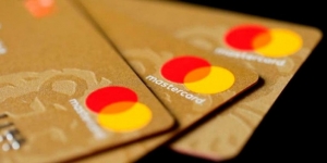 As&iacute; puedes denunciar si te cobran comisi&oacute;n por pagar con tarjeta