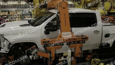 Armadoras en contra de regularización de autos chocolates