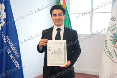 EXPRESAN BENEFICIARIOS DE BECA UNE PARA &ldquo;T&Iacute;TULO PROFESIONAL 2023&rdquo; AGRADECIMIENTO A GOBIERNO MUNICIPAL