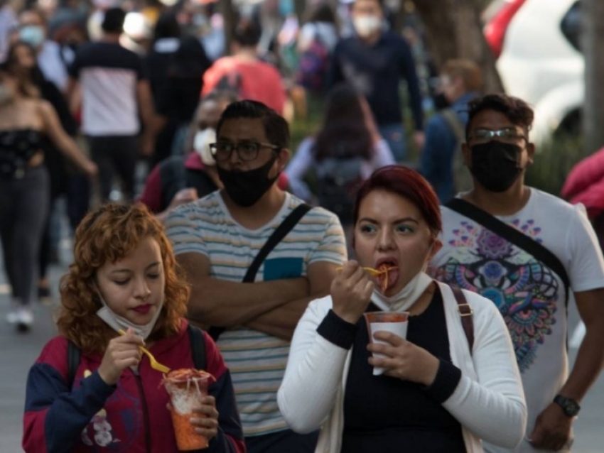 OPS alerta por aumento de contagios covid-19 en jóvenes