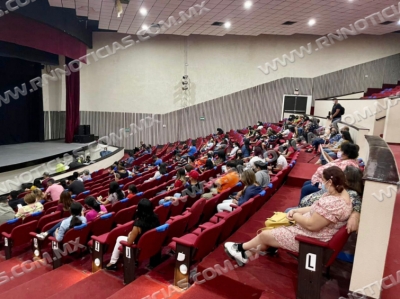 *PRESENTAN CORTOMETRAJE EN EL TEATRO DE LA CIUDAD ADOLFO L&Oacute;PEZ MATEOS *