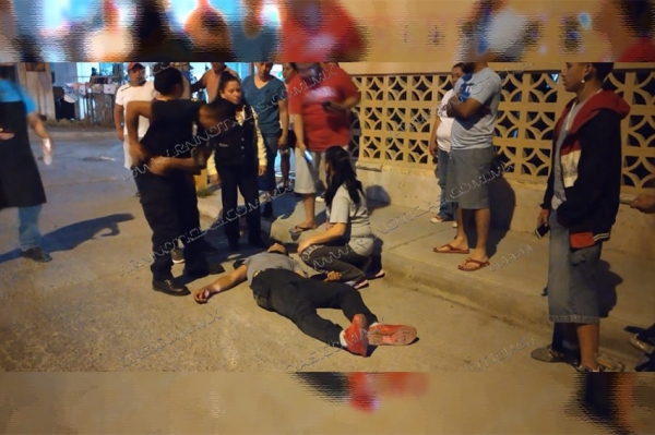 Se golpea jovencito con camioneta en Nuevo Laredo