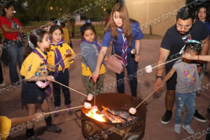 DISFRUTAN NIÑAS Y NIÑOS DE LUNADA EN EL ZOOLÓGICO DE NUEVO LAREDO