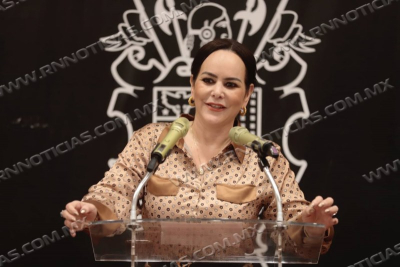 RECONOCE ALCALDESA CARMEN LILIA CANTUROSAS LABOR DE PERIODISTAS LOCALES