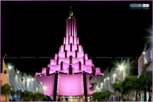 Conmemora La Luz Del Mundo el Día de la Mujer