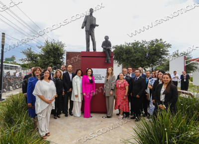 GOBIERNO MUNICIPAL Y TRABAJADORES DE LA EDUCACI&Oacute;N CONMEMORAN D&Iacute;A DEL MAESTRO