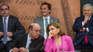 Fiscal&iacute;a revela delitos que le imputan a Murillo Karam por caso Ayotzinapa