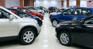 Estados Unidos aplaza aranceles a M&eacute;xico y Canad&aacute; en autom&oacute;viles