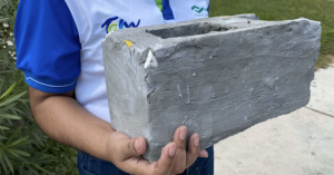 Alumnos del Conalep Tamaulipas crean ladrillo ecol&oacute;gico a prueba de balas
