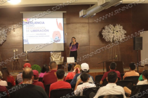 LLEVA GOBIERNO MUNICIPAL CONFERENCIA DE CONCIENTIZACIÓN SOBRE VIOLENCIA DE GÉNERO EN EL DEPORTE