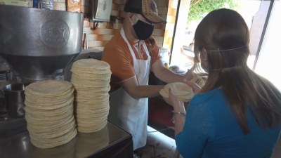 Precio de la tortilla podr&iacute;a aumentar hasta dos pesos en los pr&oacute;ximos meses debido a alzas en insumos y sequ&iacute;a