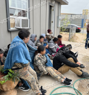 Agentes de la Patrulla Fronteriza del Sector Laredo cierran casa de seguridad