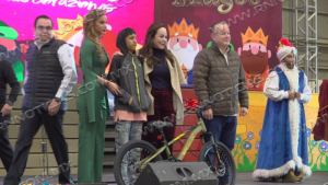 Celebran DIF y Municipio de Nuevo Laredo a los niños el Día de Reyes Magos