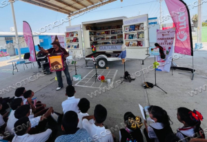 LLEGA EL BIBLIOBÚS A ESCUELAS DE NUEVO LAREDO