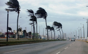 Prev&eacute;n evento del surada por la ma&ntilde;ana con rachas de 50 a 70 km/h